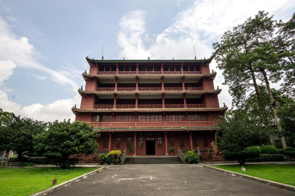 Ji Hotel Guangzhou Yuexiu Park Exterior photo